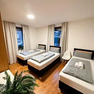Suiteable Living - Boardinghaus Mit Parkplätzen, Wlan Und Waschraum Apartment